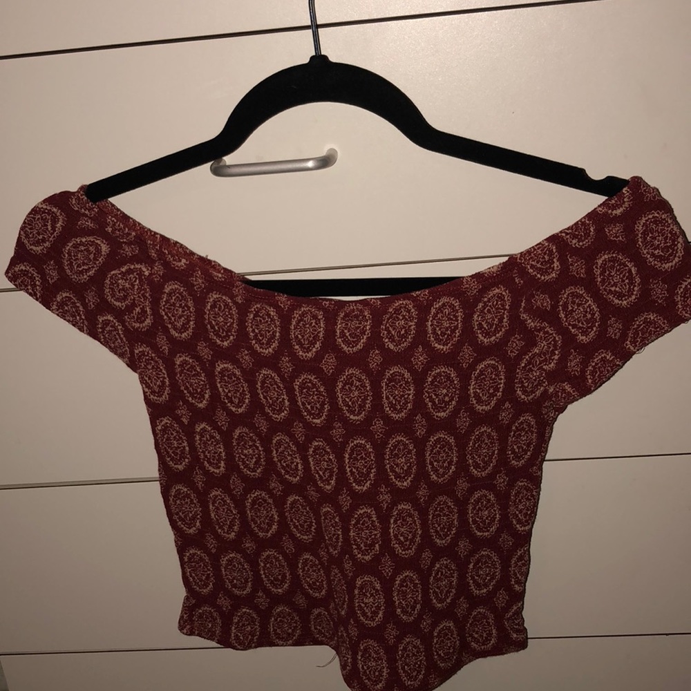Brandy Melville crop top - Picture 2 of 3